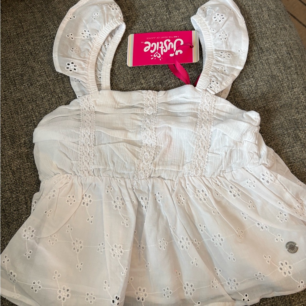 Justice White Eyelet babydoll Top.  XS (5/6). New with tags.